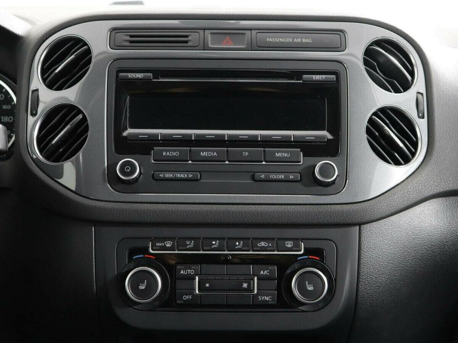 Volkswagen Tiguan, 1.4 л, Робот, 2012 фото 7