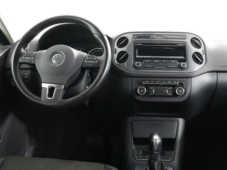 Volkswagen Tiguan, 1.4 л, Робот, 2012 фото 9