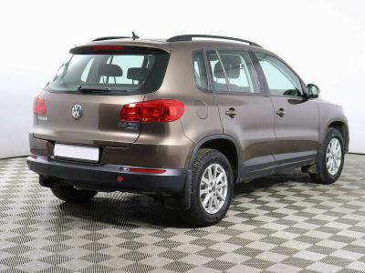 Volkswagen Tiguan, 2.0 л, АКПП, 2012 фото 5