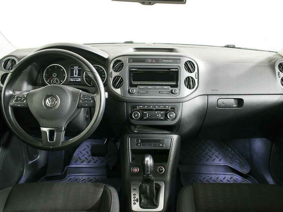Volkswagen Tiguan, 2.0 л, АТ, 2016 фото 9