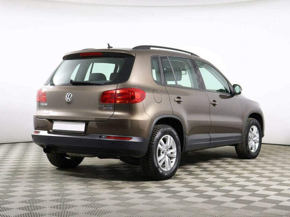 Volkswagen Tiguan, 2.0 л, АТ, 2015 фото 6