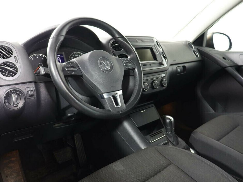 Volkswagen Tiguan, 2.0 л, АТ, 2015 фото 8