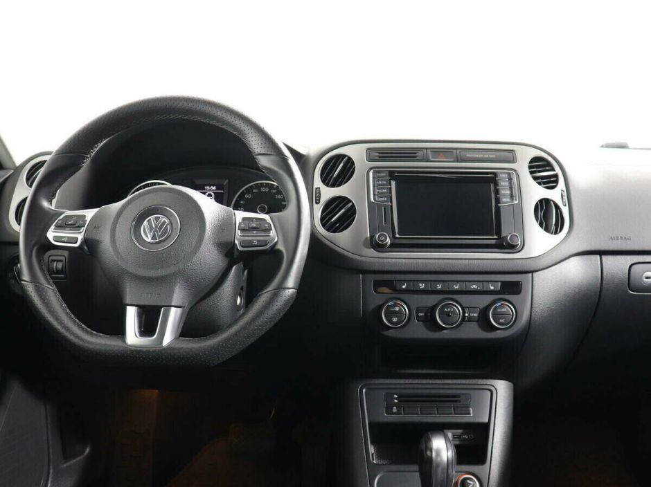 Volkswagen Tiguan, 2.0 л, АТ, 2012 фото 9