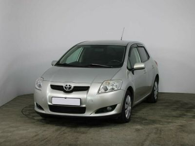 Toyota Auris, 1.6 л, МКПП, 2009 фото 3