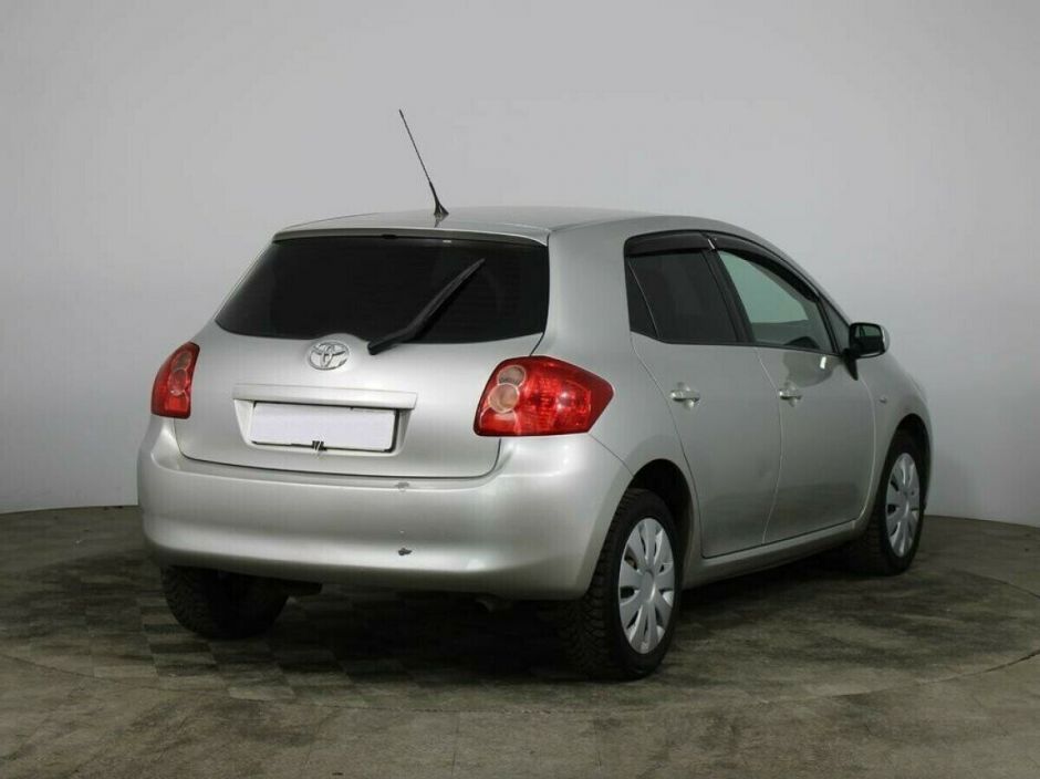 Toyota Auris, 1.6 л, МТ, 2009 фото 4