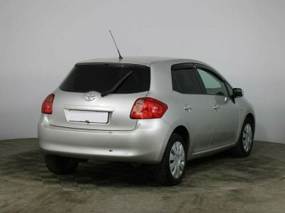 Toyota Auris, 1.6 л, МКПП, 2009 фото 4