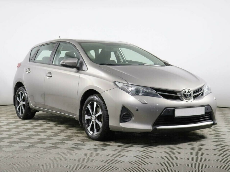 Toyota Auris, 1.6 л, Вариатор, 2013 фото 5