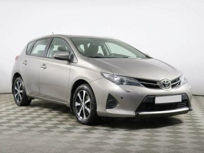 Toyota Auris, 1.6 л, CVT, 2013 фото 5