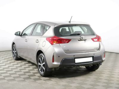 Toyota Auris, 1.6 л, CVT, 2013 фото 6