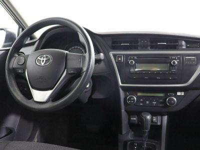 Toyota Auris, 1.6 л, CVT, 2013 фото 8