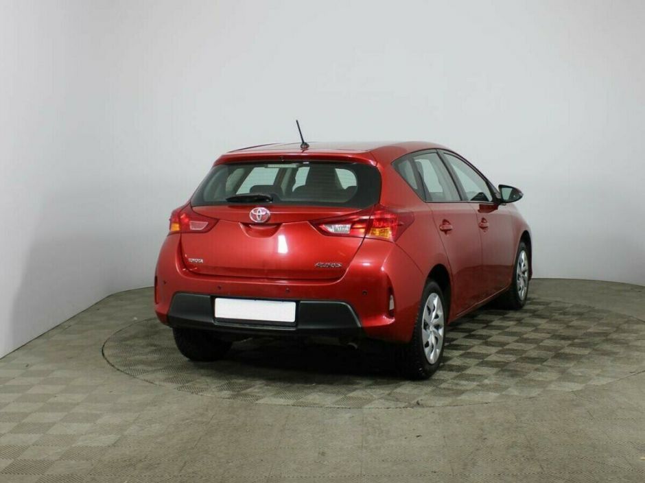 Toyota Auris, 1.6 л, Вариатор, 2014 фото 4