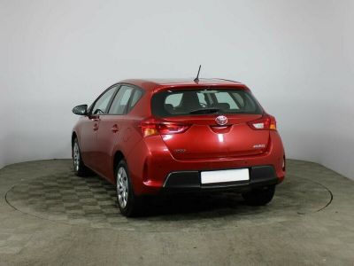 Toyota Auris, 1.6 л, CVT, 2014 фото 6