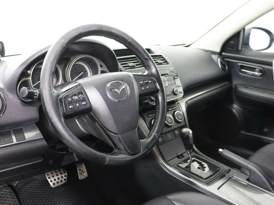 Mazda 6, 2.0 л, АТ, 2010 фото 1