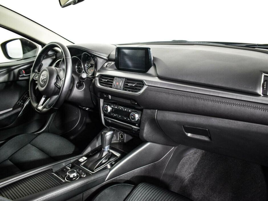 Mazda 6, 2.0 л, АТ, 2018 фото 2