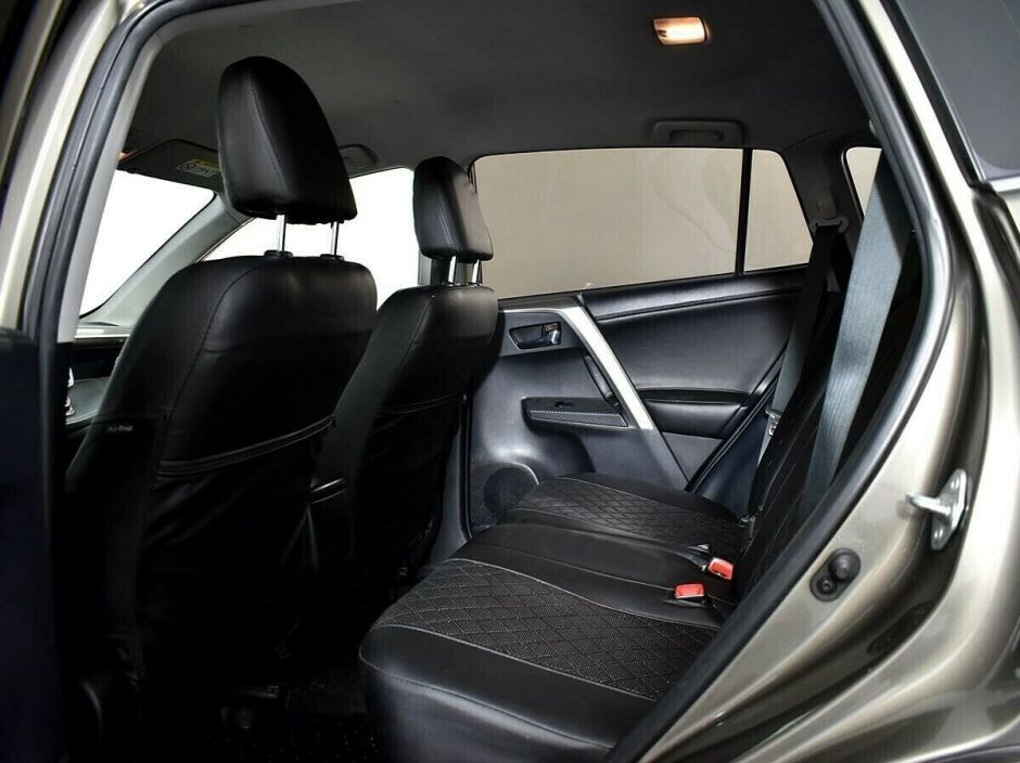 Toyota RAV4, 2.2 л, АТ, 2012 фото 1