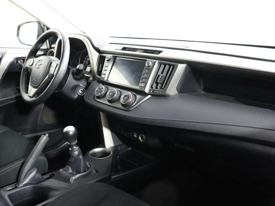 Toyota RAV4, 2.0 л, МТ, 2013 фото 9