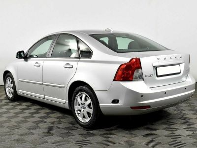 Volvo S40, 2.0 л, РКПП, 2012 фото 5