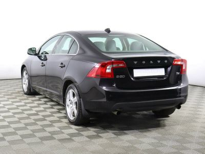 Volvo S60, 1.6 л, РКПП, 2011 фото 5