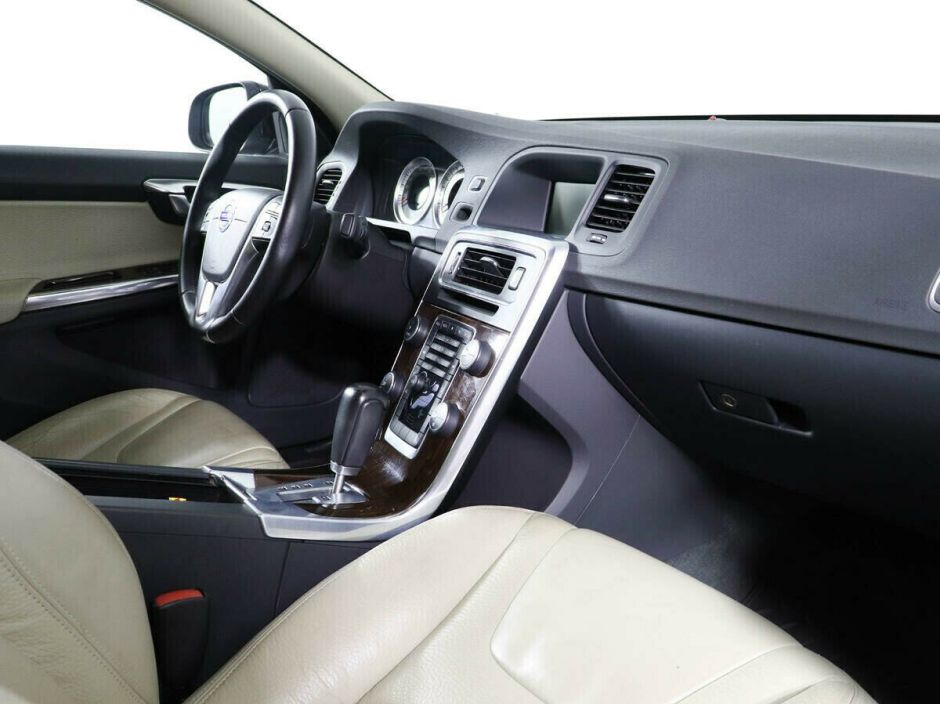 Volvo S60, 1.6 л, Робот, 2011 фото 7