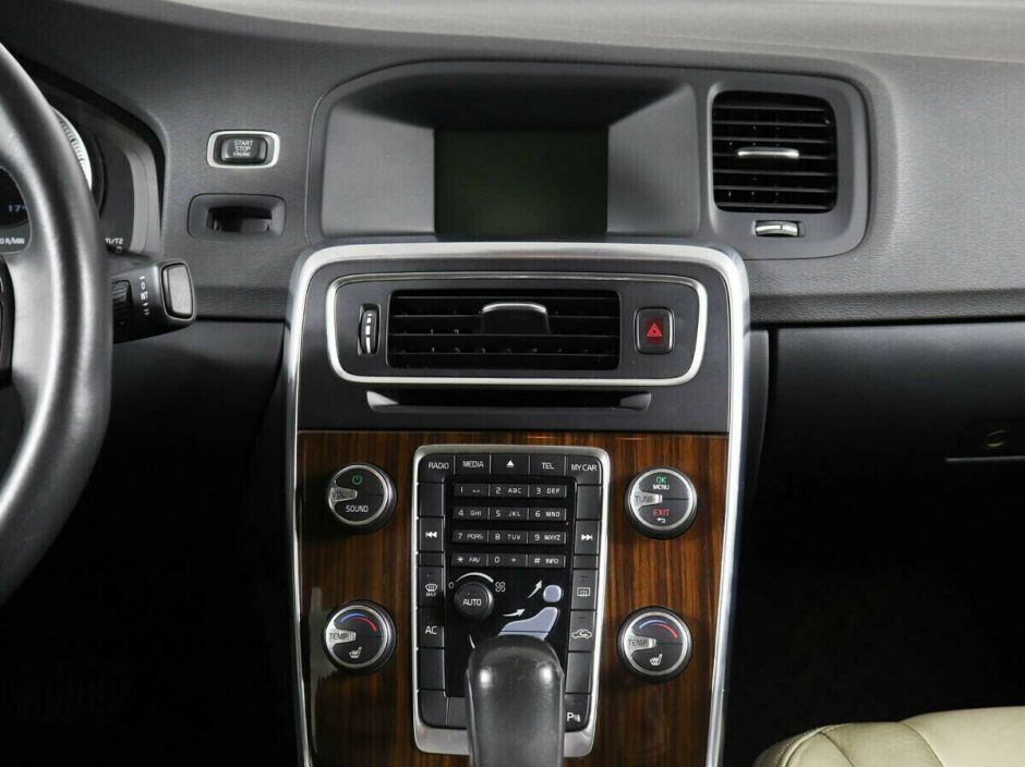 Volvo S60, 1.6 л, Робот, 2011 фото 2