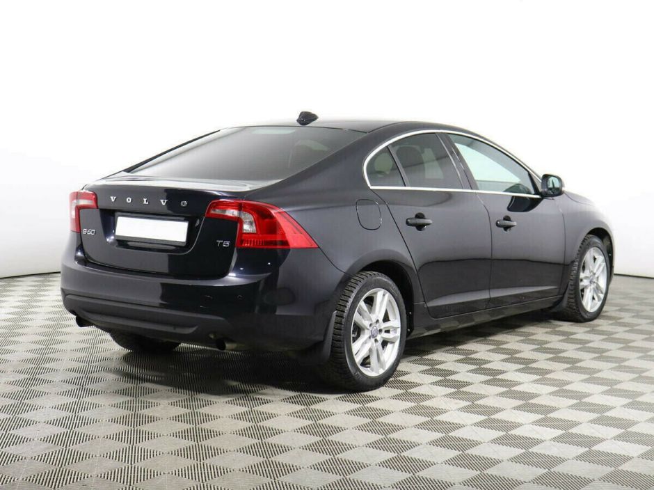 Volvo S60, 2.5 л, АТ, 2013 фото 5