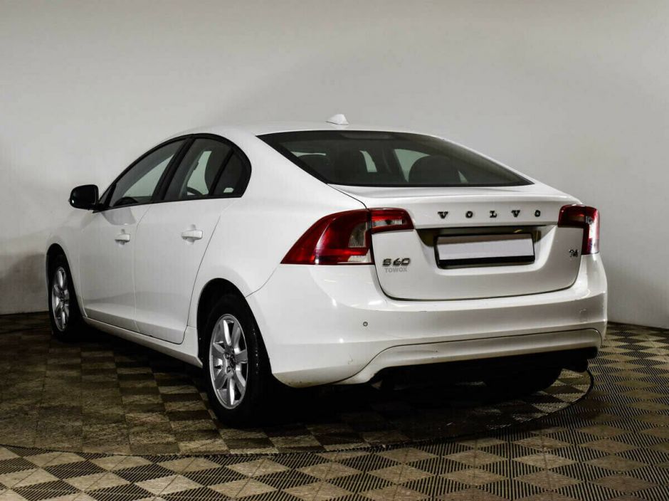 Volvo S60, 2.0 л, АТ, 2013 фото 5