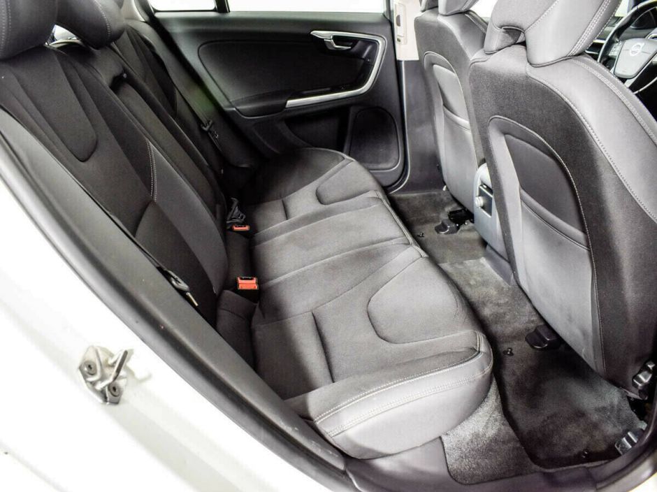 Volvo S60, 2.0 л, АТ, 2013 фото 1