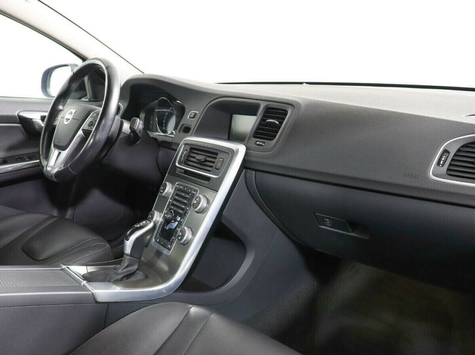 Volvo S60, 1.5 л, АТ, 2016 фото 9