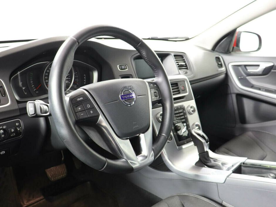 Volvo S60, 1.5 л, АТ, 2017 фото 2