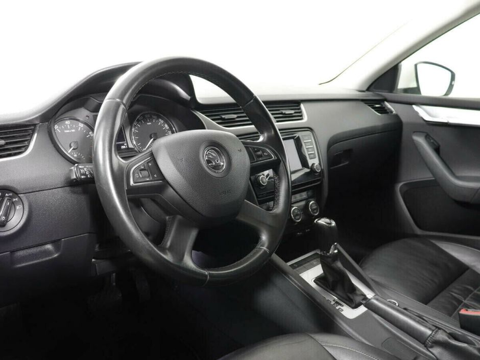 Skoda Octavia, 1.8 л, Робот, 2013 фото 9