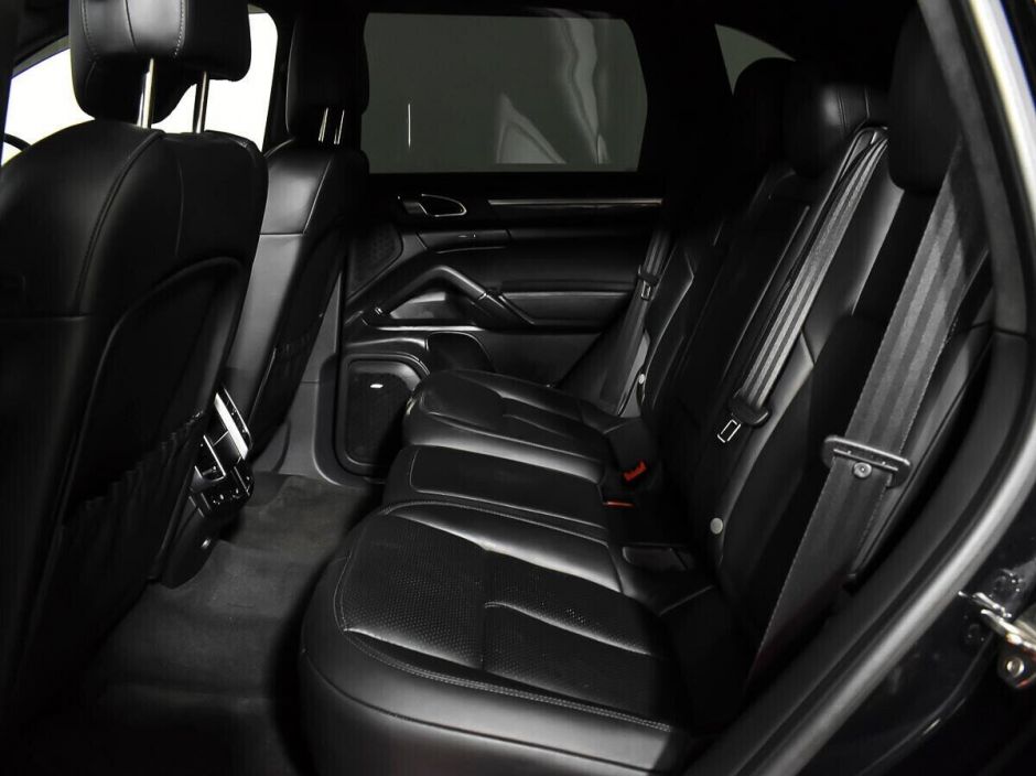 Porsche Cayenne, 3.0 л, АТ, 2013 фото 1
