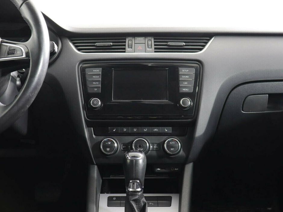 Skoda Octavia, 1.4 л, Робот, 2014 фото 7