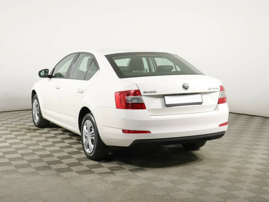 Skoda Octavia, 1.6 л, МТ, 2015 фото 6