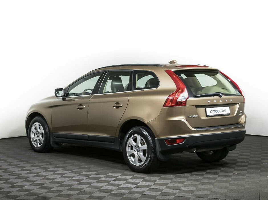 Volvo XC60, 2.4 л, АТ, 2010 фото 6