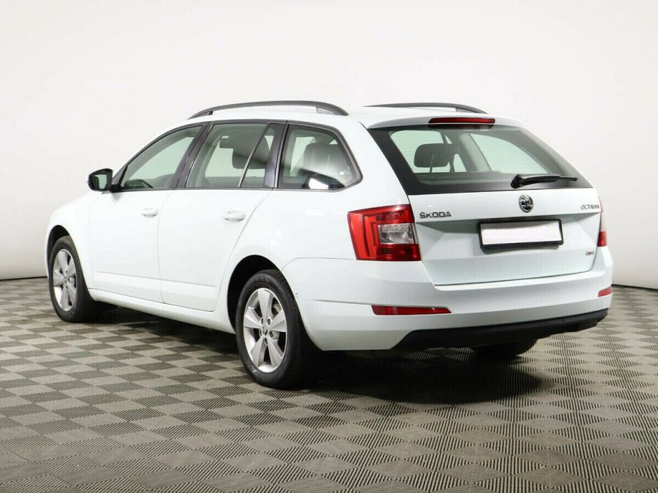 Skoda Octavia, 1.8 л, Робот, 2015 фото 6