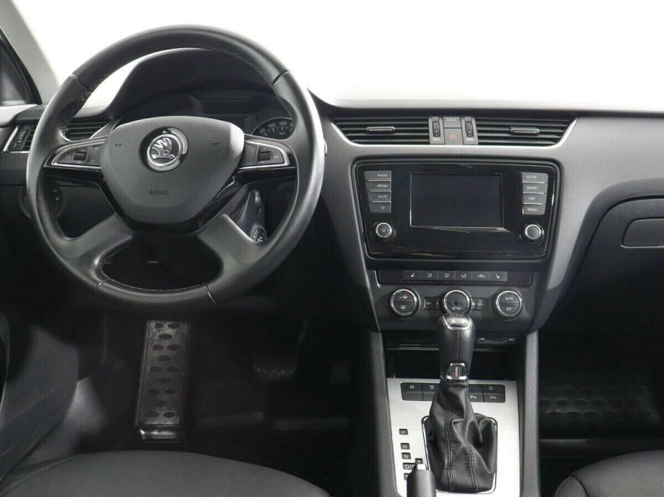 Skoda Octavia, 1.8 л, Робот, 2015 фото 7