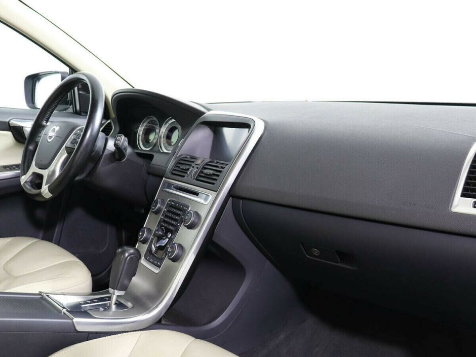 Volvo XC60, 2.4 л, АТ, 2013 фото 8