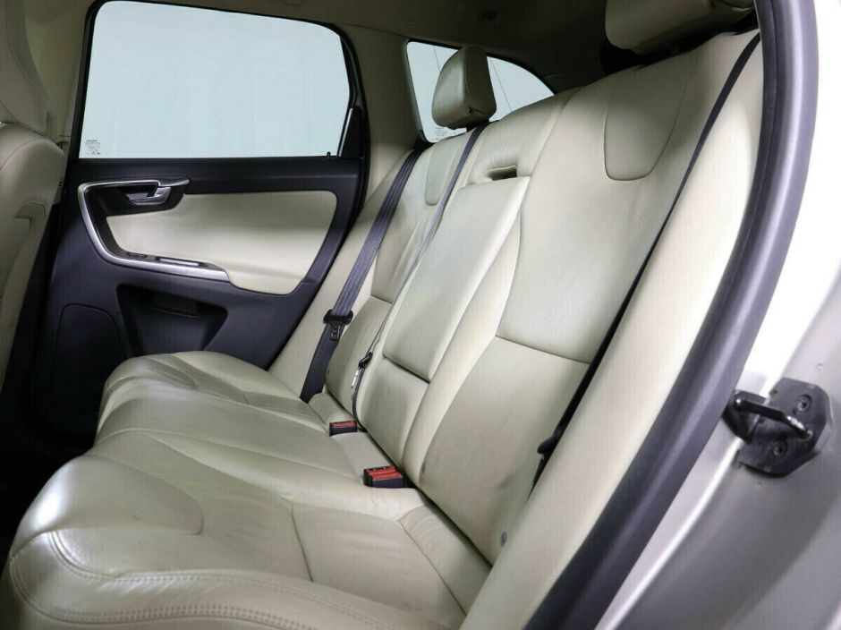 Volvo XC60, 2.4 л, АТ, 2013 фото 2