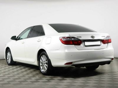 Toyota Camry, 2.5 л, АКПП, 2016 фото 6