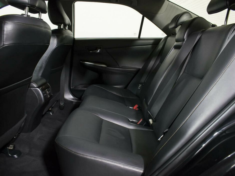 Toyota Camry, 2.5 л, АТ, 2015 фото 1