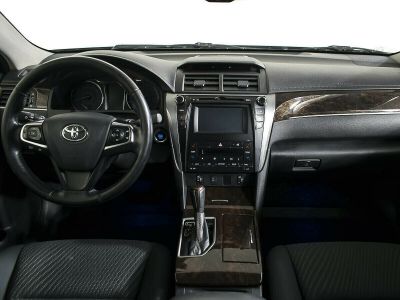 Toyota Camry, 2.5 л, АКПП, 2015 фото 2