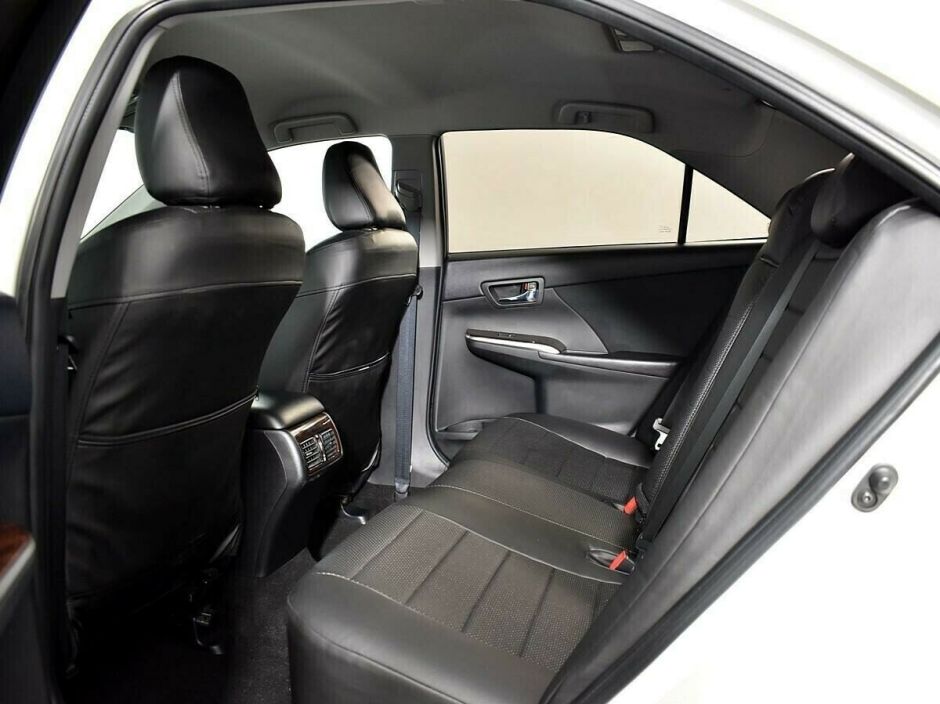 Toyota Camry, 2.5 л, АТ, 2017 фото 2