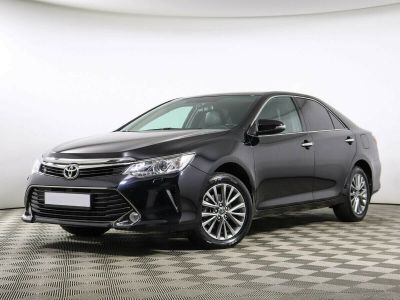 Toyota Camry, 2.5 л, АКПП, 2017 фото 3