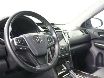 Toyota Camry, 2.0 л, АКПП, 2015 фото 8