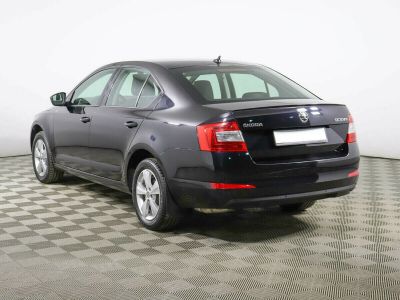 Skoda Octavia, 1.8 л, РКПП, 2016 фото 6