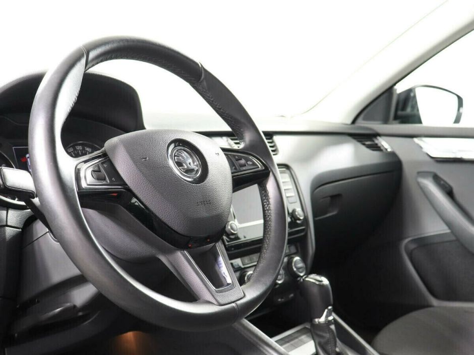 Skoda Octavia, 1.8 л, Робот, 2016 фото 2