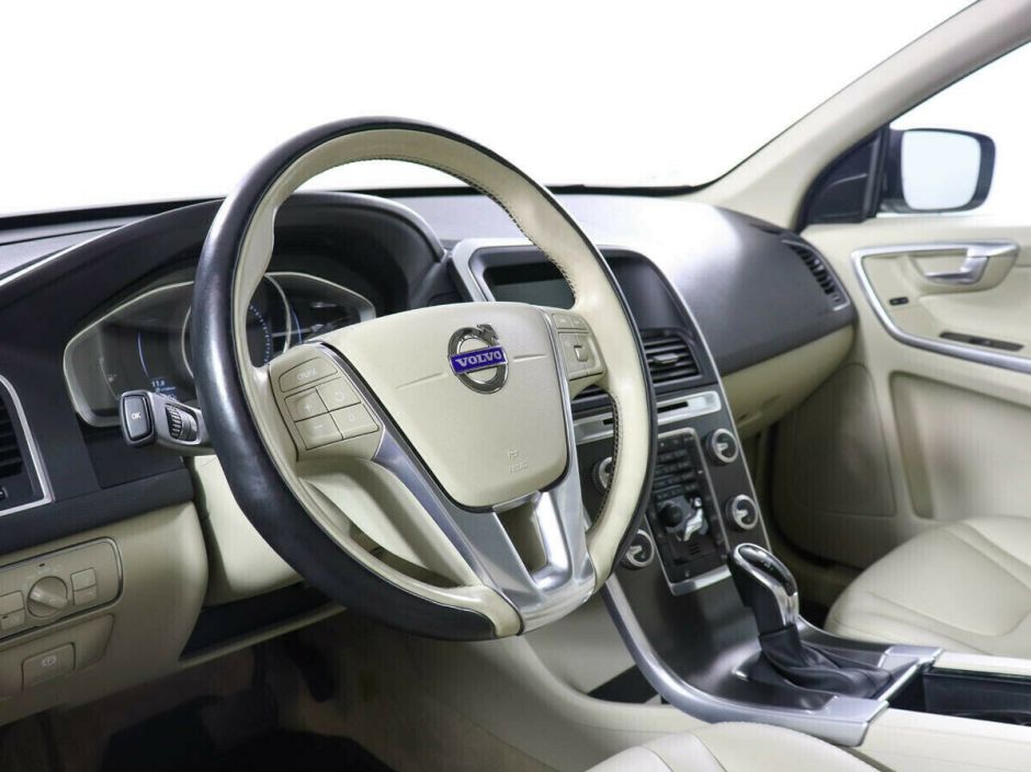 Volvo XC60, 2.4 л, АТ, 2015 фото 8