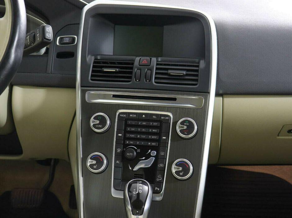 Volvo XC60, 2.4 л, АТ, 2015 фото 2