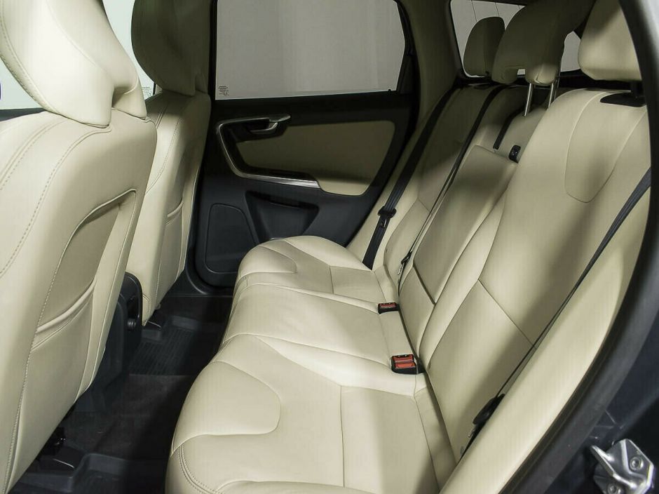 Volvo XC60, 2.4 л, АТ, 2016 фото 10