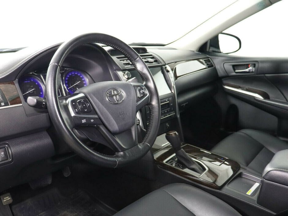Toyota Camry, 2.5 л, АТ, 2018 фото 7